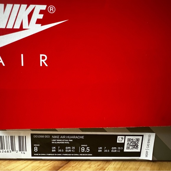 NEVER WORN Nike Air Hurache - Womens - Picture 2 of 6